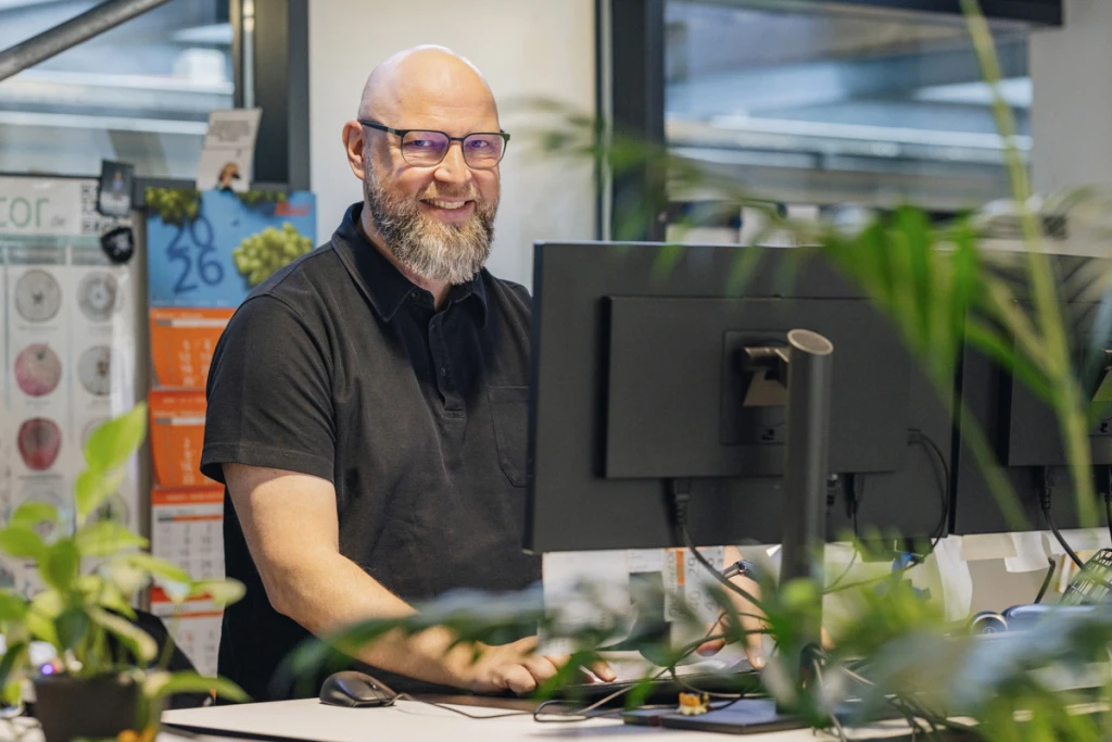 23-ddT_schwab-guillod_pierre-yves_geiser_web