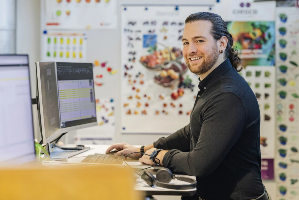 24-ddT_schwab-guillod_dario_cirelli_web