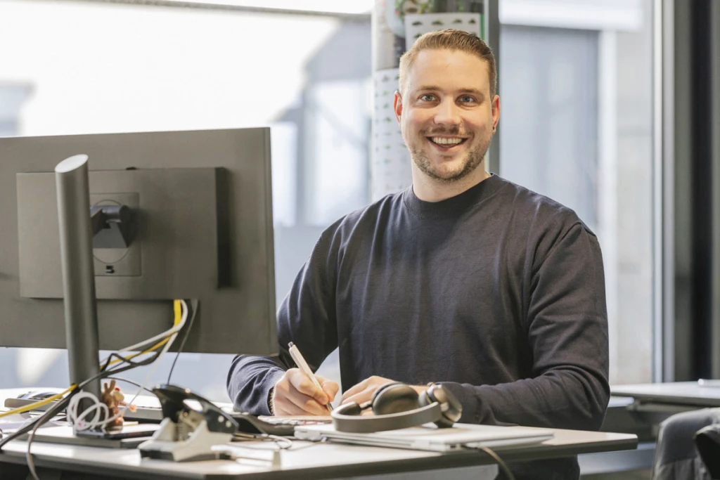 30-ddT_schwab-guillod_lars_dietrich_web