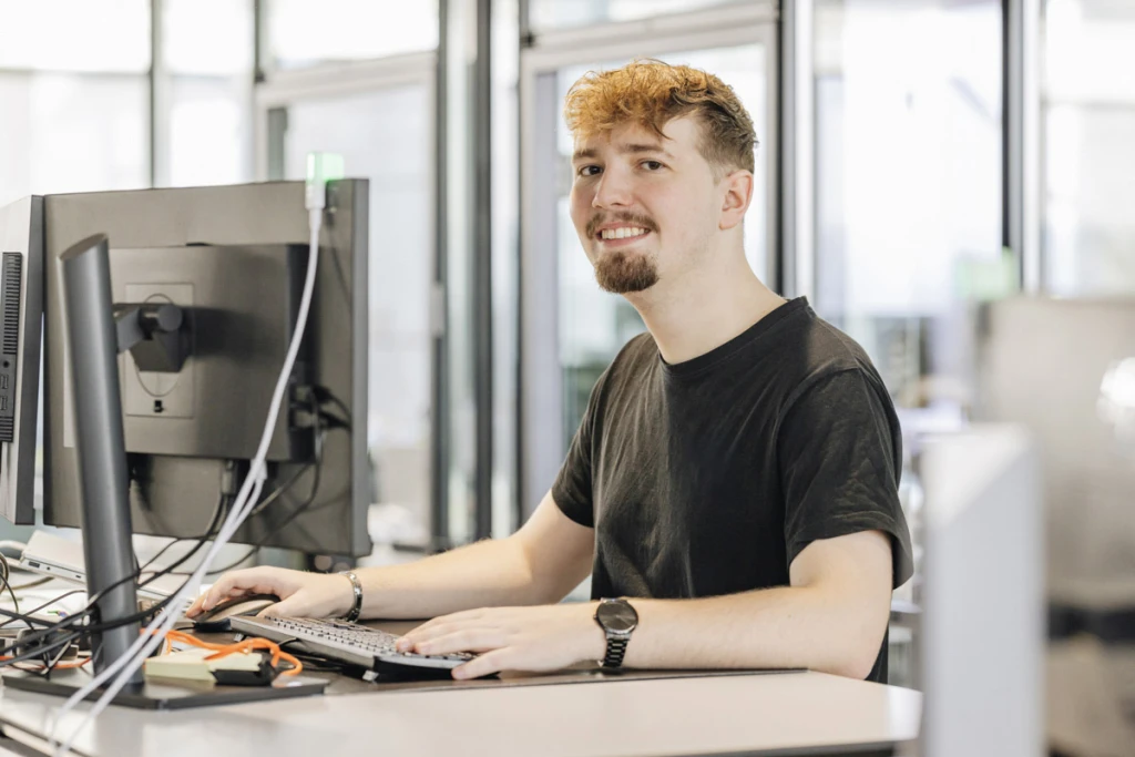 34-ddT_schwab-guillod_nils_frey_web