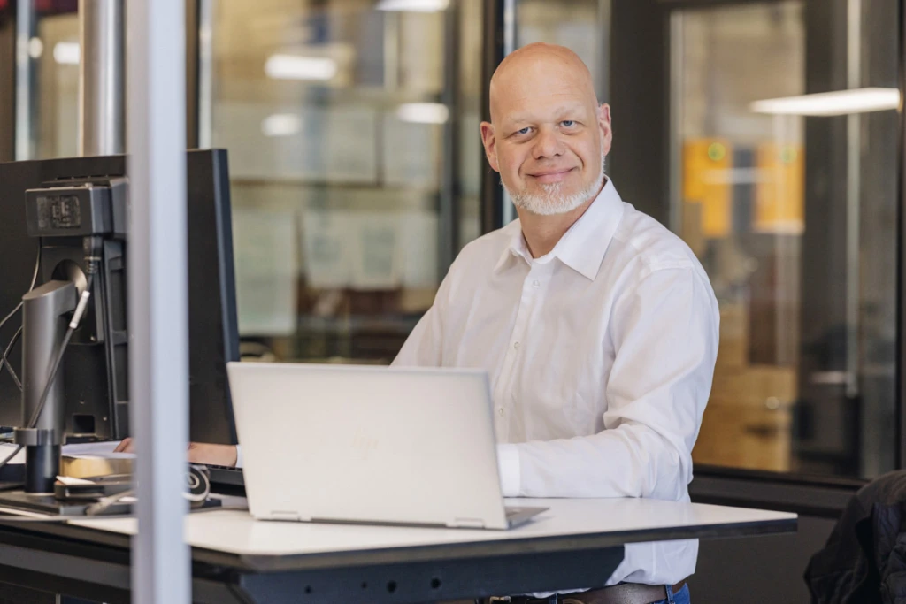 45-ddT_schwab-guillod_beat_haefeli_web