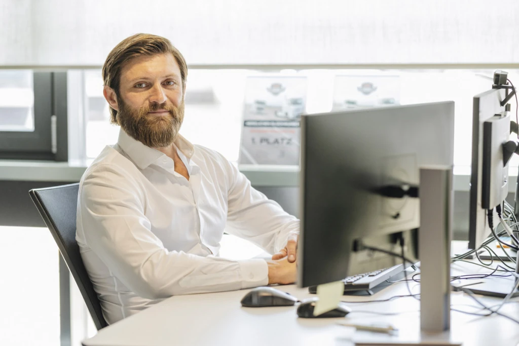 57-ddT_schwab-guillod_nikola_marcic_web