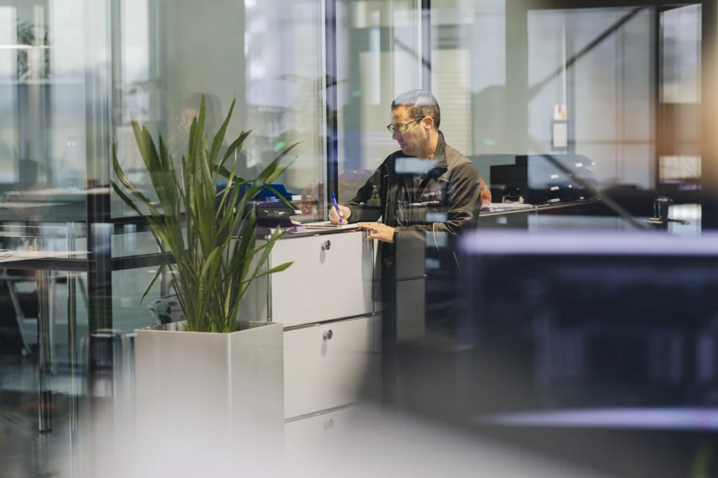 ddT_schwab-guillod_2025_11A3882_web